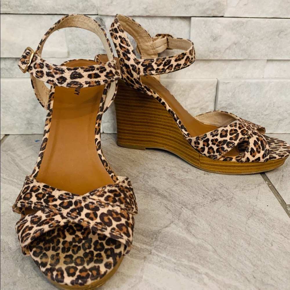 Old Navy Leopard print women’s shoes